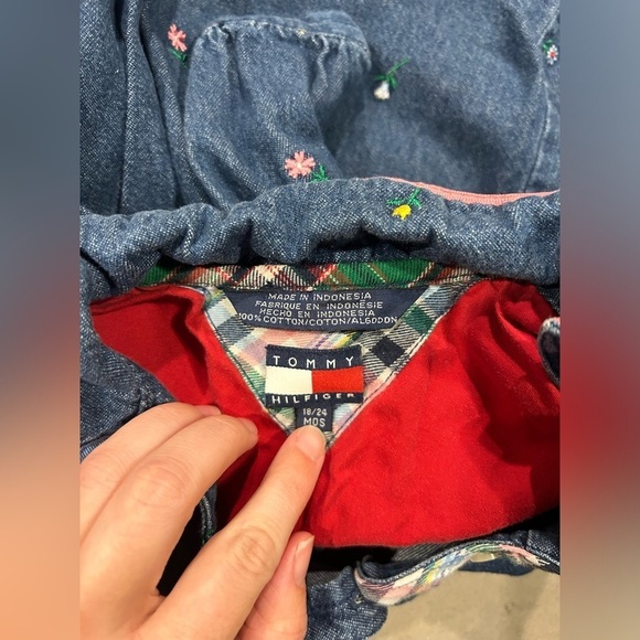 Tommy Hilfiger Baby Dress Denim Jean 18-24 Month Button Up Embroidered Floral - Picture 3 of 8